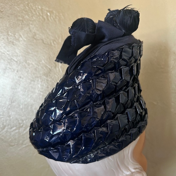 EXTRAORDINARY 1930's NAVY STRAW CONICAL HAT + CORLED FEATHER POM PONS - Picture 3 of 14